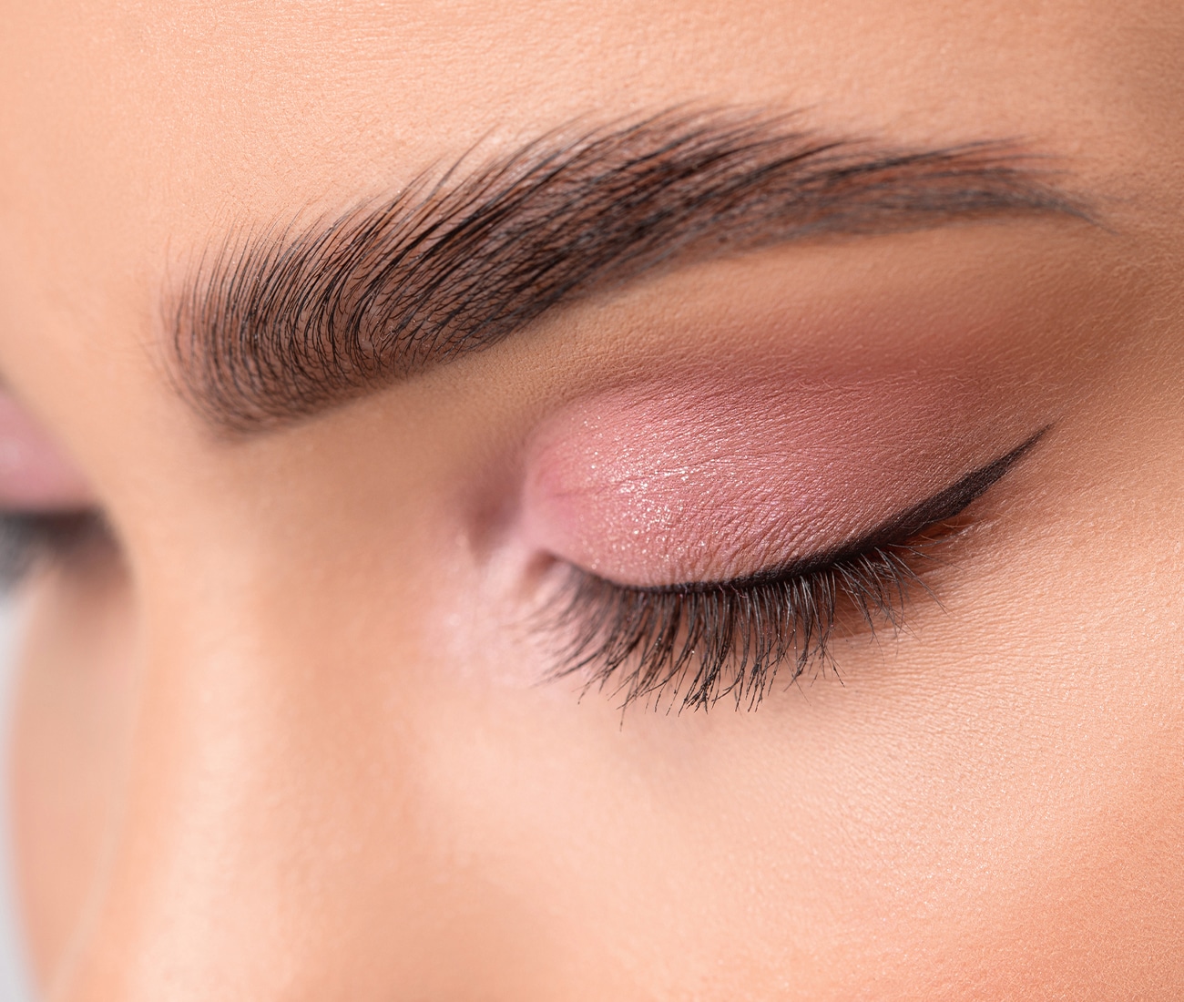 certified permanent makeup artist near me